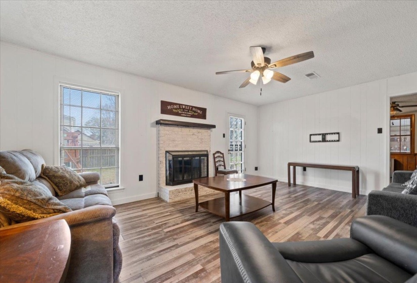 676 HERMITAGE TRAIL DR, Collierville, Tennessee 38017, 4 Bedrooms Bedrooms, 9 Rooms Rooms,2 BathroomsBathrooms,Rental Properties,For Sale,HERMITAGE TRAIL,10222776