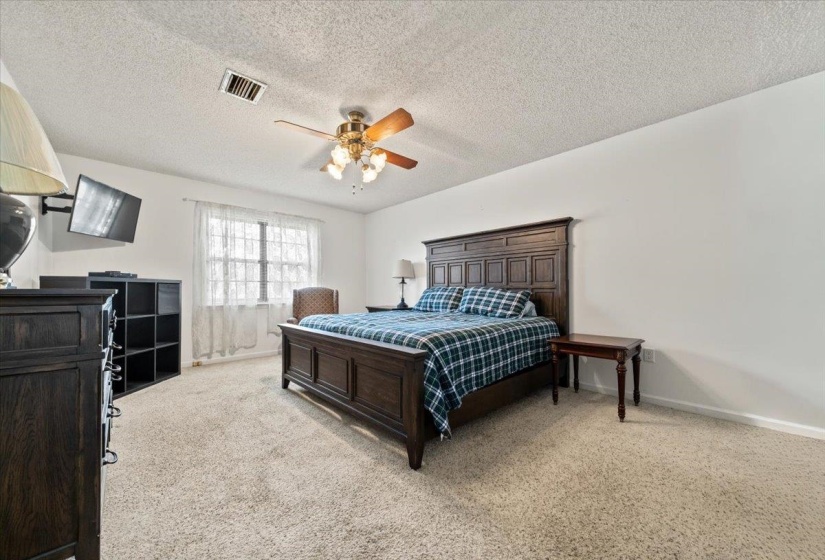 676 HERMITAGE TRAIL DR, Collierville, Tennessee 38017, 4 Bedrooms Bedrooms, 9 Rooms Rooms,2 BathroomsBathrooms,Rental Properties,For Sale,HERMITAGE TRAIL,10222776