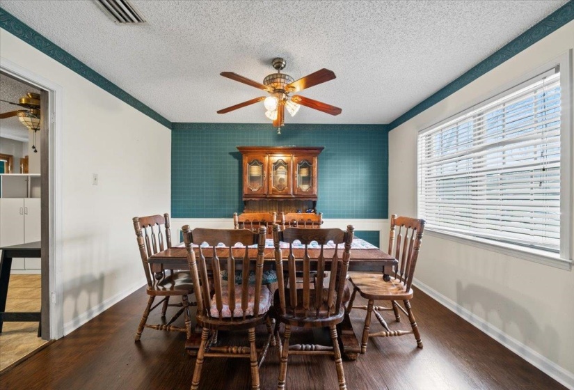 676 HERMITAGE TRAIL DR, Collierville, Tennessee 38017, 4 Bedrooms Bedrooms, 9 Rooms Rooms,2 BathroomsBathrooms,Rental Properties,For Sale,HERMITAGE TRAIL,10222776