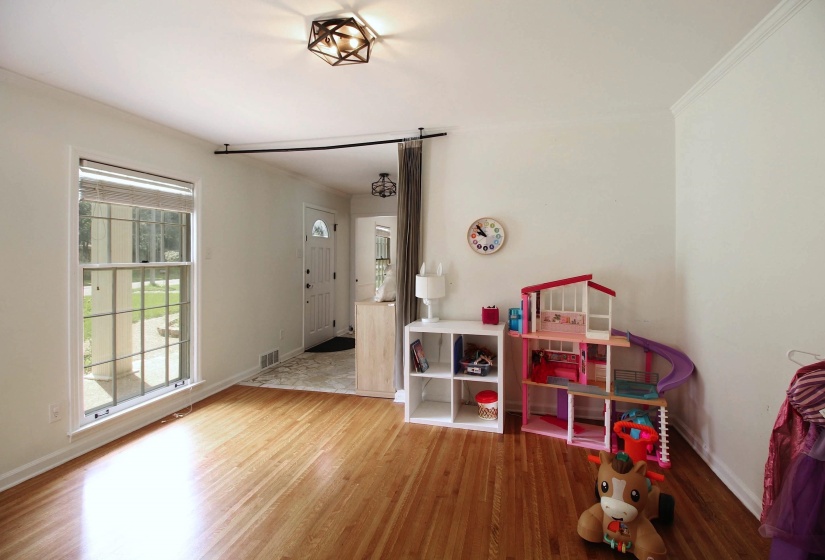 2121 ABERGELDIE DR, Memphis, Tennessee 38119, 4 Bedrooms Bedrooms, 8 Rooms Rooms,3.1 BathroomsBathrooms,Residential,For Sale,ABERGELDIE,10222768