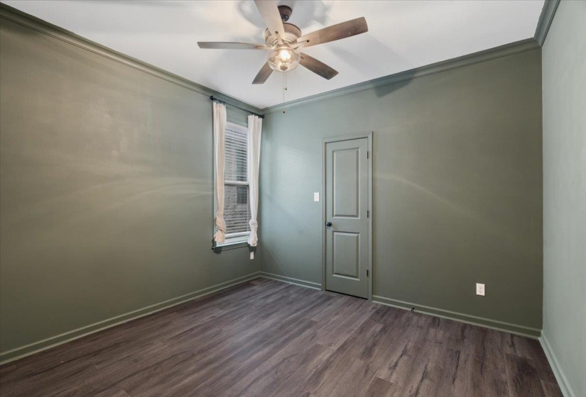 991 FORREST AVE, Memphis, Tennessee 38105, 4 Bedrooms Bedrooms, 7 Rooms Rooms,3 BathroomsBathrooms,Residential,For Sale,FORREST,10222769