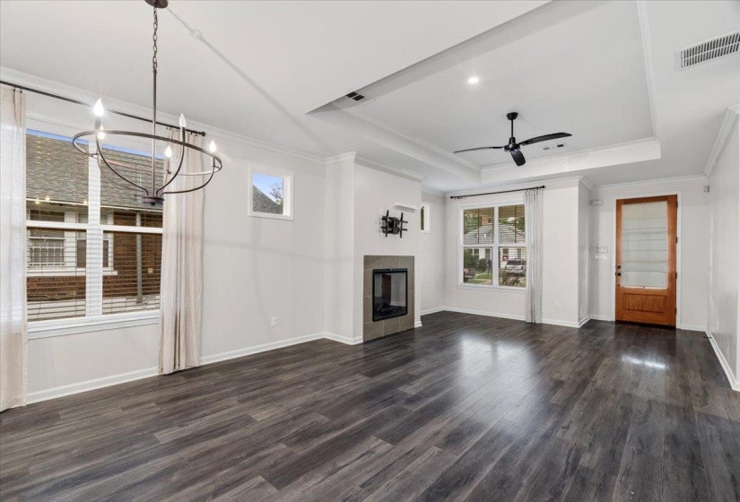 991 FORREST AVE, Memphis, Tennessee 38105, 4 Bedrooms Bedrooms, 7 Rooms Rooms,3 BathroomsBathrooms,Residential,For Sale,FORREST,10222769