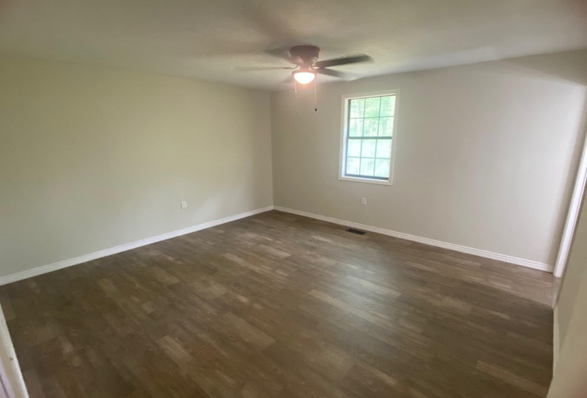 26455 HWY 128 HWY, Clifton, Tennessee 38425, 3 Bedrooms Bedrooms, 9 Rooms Rooms,1.1 BathroomsBathrooms,Residential,For Sale,HWY 128,10222772