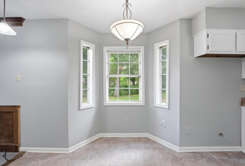 8074 REGIS PL, Memphis, Tennessee 38018, 3 Bedrooms Bedrooms, 6 Rooms Rooms,2.1 BathroomsBathrooms,Residential,For Sale,REGIS,10222780