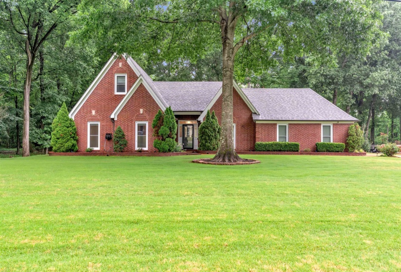 170 FOREST EDGE DR, Eads, Tennessee 38028, 4 Bedrooms Bedrooms, 8 Rooms Rooms,3 BathroomsBathrooms,Residential,For Sale,FOREST EDGE,10222785