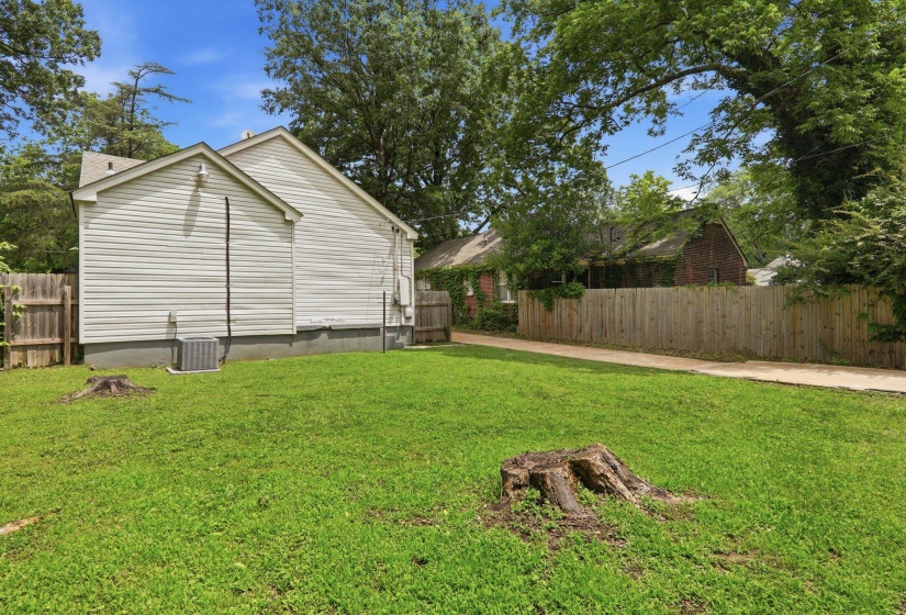 3061 CARNES AVE, Memphis, Tennessee 38111, 2 Bedrooms Bedrooms, 6 Rooms Rooms,1 BathroomBathrooms,Residential,For Sale,CARNES,10222791