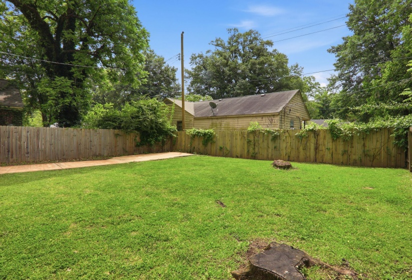 3061 CARNES AVE, Memphis, Tennessee 38111, 2 Bedrooms Bedrooms, 6 Rooms Rooms,1 BathroomBathrooms,Residential,For Sale,CARNES,10222791