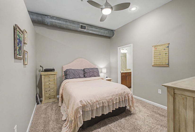 437 MONROE AVE, Memphis, Tennessee 38103, 1 Bedroom Bedrooms, 3 Rooms Rooms,1 BathroomBathrooms,Rental Properties,For Sale,MONROE,10222796