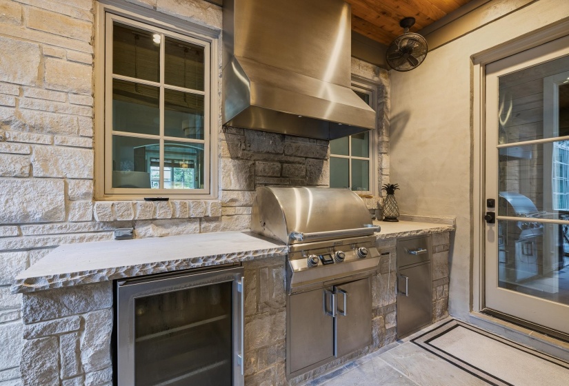 2968 WINDSTONE CV, Germantown, Tennessee 38138, 5 Bedrooms Bedrooms, 10 Rooms Rooms,5.1 BathroomsBathrooms,Residential,For Sale,WINDSTONE,10222792