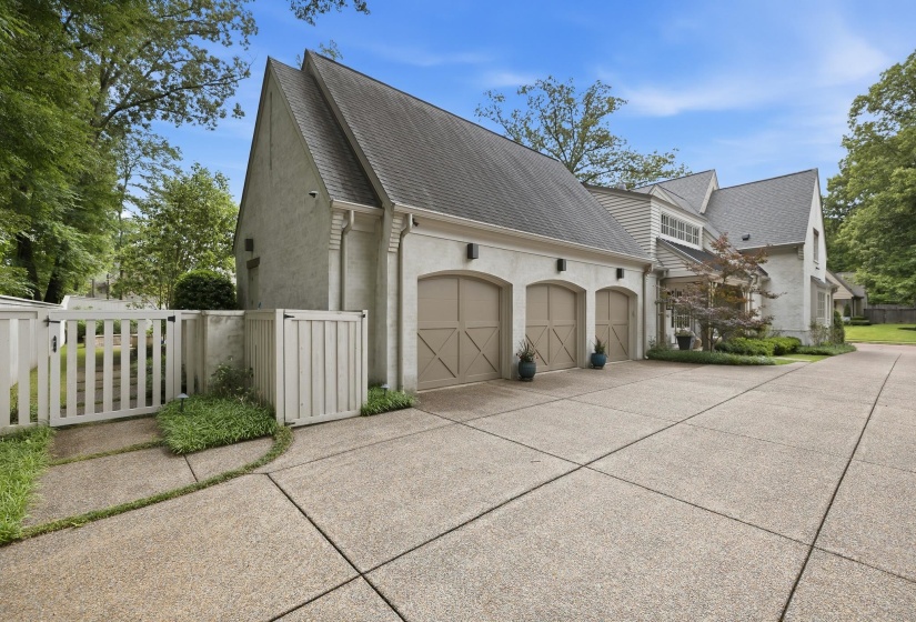 2968 WINDSTONE CV, Germantown, Tennessee 38138, 5 Bedrooms Bedrooms, 10 Rooms Rooms,5.1 BathroomsBathrooms,Residential,For Sale,WINDSTONE,10222792