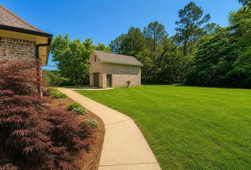 295 N RIDGE DR, Saltillo, Mississippi 38866, 5 Bedrooms Bedrooms, 12 Rooms Rooms,4.2 BathroomsBathrooms,Residential,For Sale,N RIDGE,10222793
