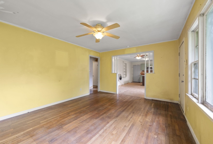 228 MAIN ST, Atoka, Tennessee 38004, 2 Bedrooms Bedrooms, 5 Rooms Rooms,1 BathroomBathrooms,Residential,For Sale,MAIN,10222795