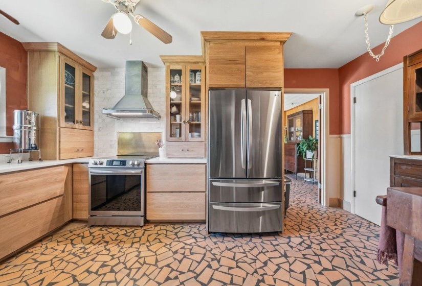 5301 DENWOOD AVE, Memphis, Tennessee 38120, 3 Bedrooms Bedrooms, 7 Rooms Rooms,2 BathroomsBathrooms,Residential,For Sale,DENWOOD,10222797