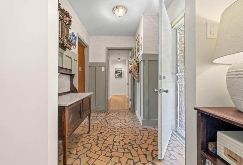 5301 DENWOOD AVE, Memphis, Tennessee 38120, 3 Bedrooms Bedrooms, 7 Rooms Rooms,2 BathroomsBathrooms,Residential,For Sale,DENWOOD,10222797