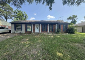 468 BRAYCLIFF DR, Memphis, Tennessee 38109, 3 Bedroom Bedrooms, 7 Room Rooms,2 BathroomBathrooms,Residential,For Sale,BRAYCLIFF,0,10222806
