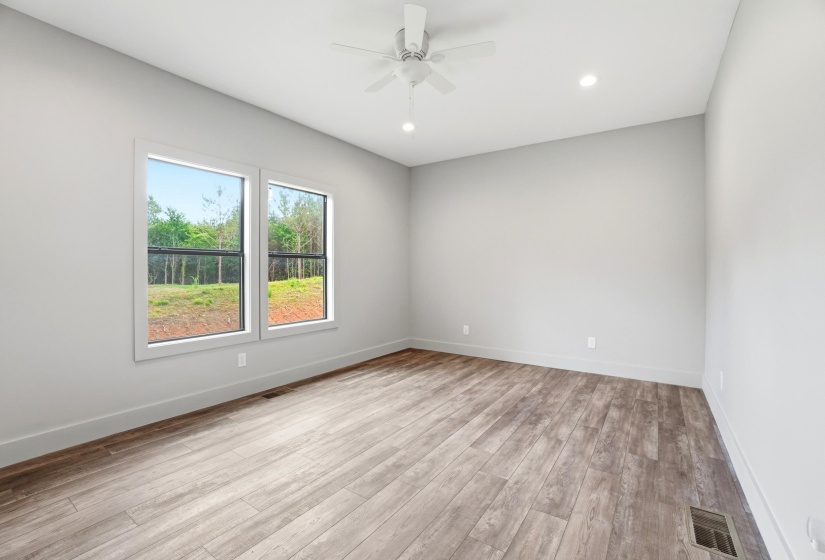 1318 SNOWDOWN RD, Iuka, Mississippi 38852, 3 Bedrooms Bedrooms, 8 Rooms Rooms,2.1 BathroomsBathrooms,Residential,For Sale,SNOWDOWN,10222811