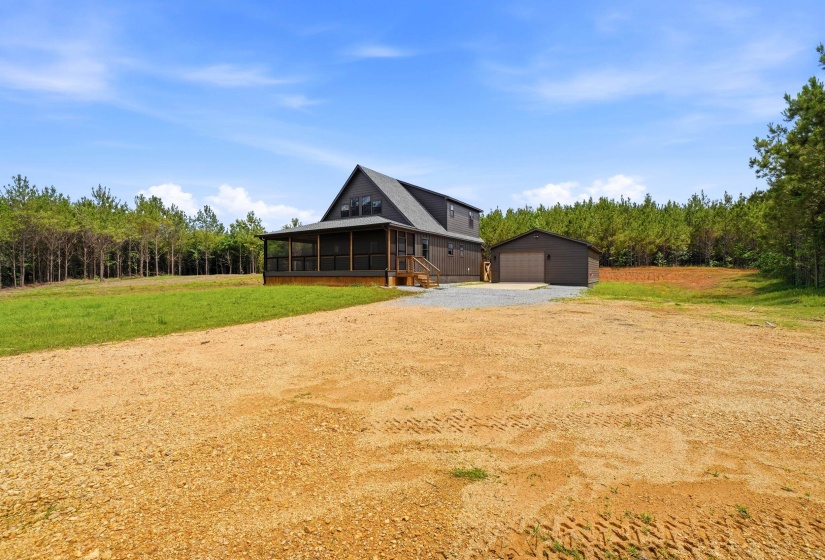 1318 SNOWDOWN RD, Iuka, Mississippi 38852, 3 Bedrooms Bedrooms, 8 Rooms Rooms,2.1 BathroomsBathrooms,Residential,For Sale,SNOWDOWN,10222811