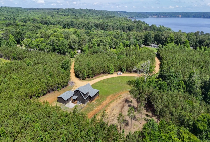 1318 SNOWDOWN RD, Iuka, Mississippi 38852, 3 Bedrooms Bedrooms, 8 Rooms Rooms,2.1 BathroomsBathrooms,Residential,For Sale,SNOWDOWN,10222811