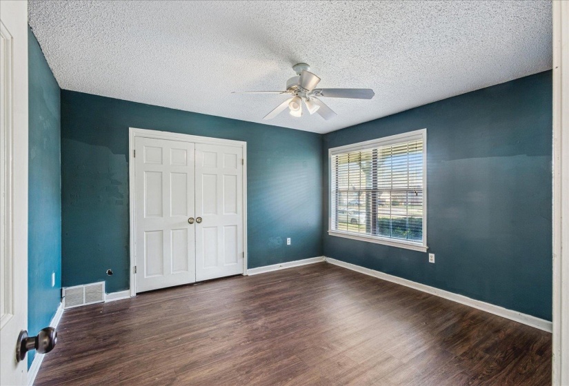 8518 CHIMNEYROCK BLVD, Memphis, Tennessee 38016, 4 Bedroom Bedrooms, 4 Room Rooms,2 BathroomBathrooms,Residential,For Sale,CHIMNEYROCK,0,10211887