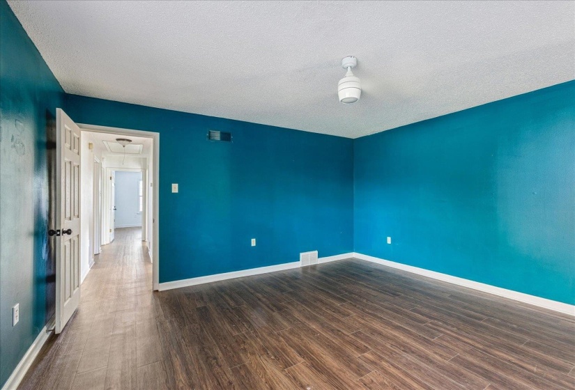 8518 CHIMNEYROCK BLVD, Memphis, Tennessee 38016, 4 Bedroom Bedrooms, 4 Room Rooms,2 BathroomBathrooms,Residential,For Sale,CHIMNEYROCK,0,10211887