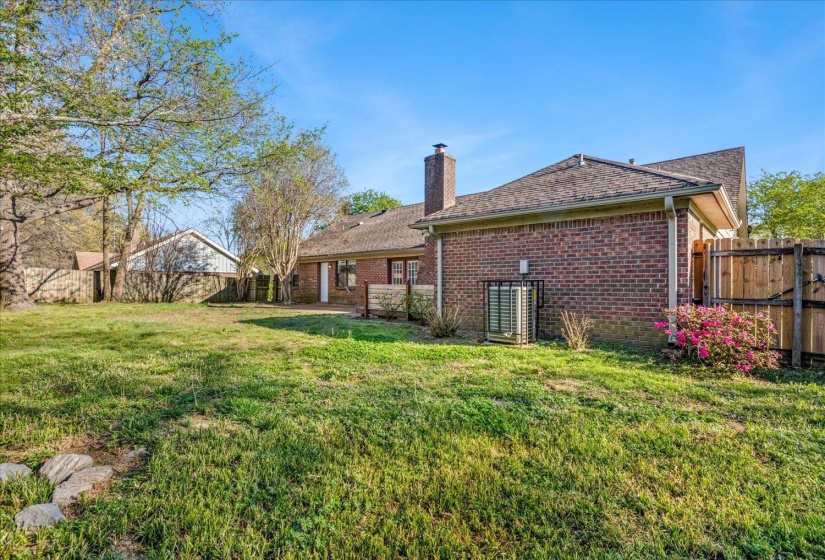 8518 CHIMNEYROCK BLVD, Memphis, Tennessee 38016, 4 Bedroom Bedrooms, 4 Room Rooms,2 BathroomBathrooms,Residential,For Sale,CHIMNEYROCK,0,10211887