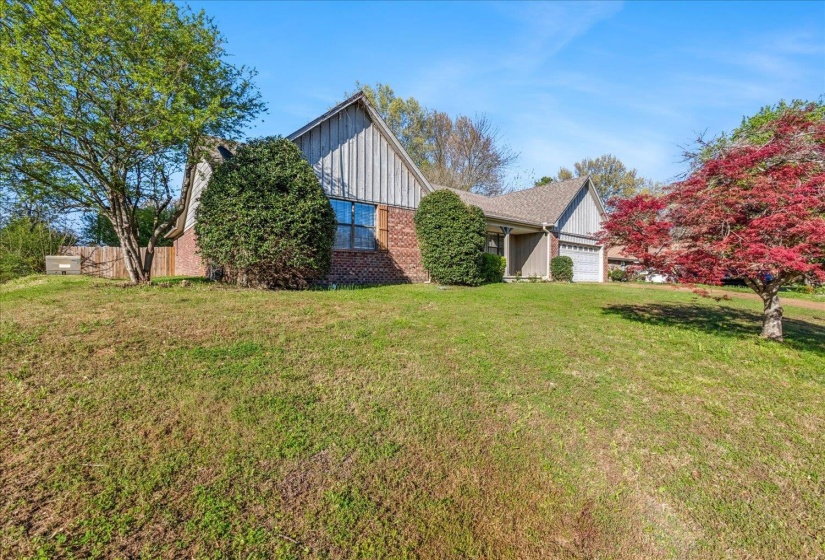 8518 CHIMNEYROCK BLVD, Memphis, Tennessee 38016, 4 Bedroom Bedrooms, 4 Room Rooms,2 BathroomBathrooms,Residential,For Sale,CHIMNEYROCK,0,10211887