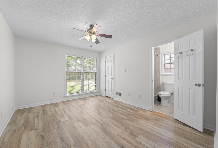 499 DUSCOE ST, Collierville, Tennessee 38017-2407, 4 Bedrooms Bedrooms, 7 Rooms Rooms,2 BathroomsBathrooms,Residential,For Sale,DUSCOE,10222818