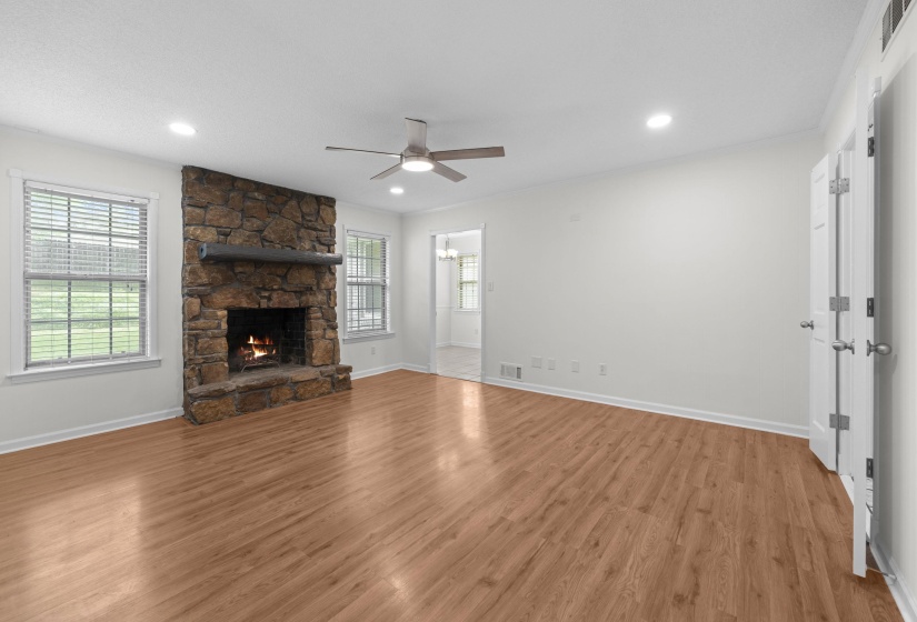 499 DUSCOE ST, Collierville, Tennessee 38017-2407, 4 Bedrooms Bedrooms, 7 Rooms Rooms,2 BathroomsBathrooms,Residential,For Sale,DUSCOE,10222818