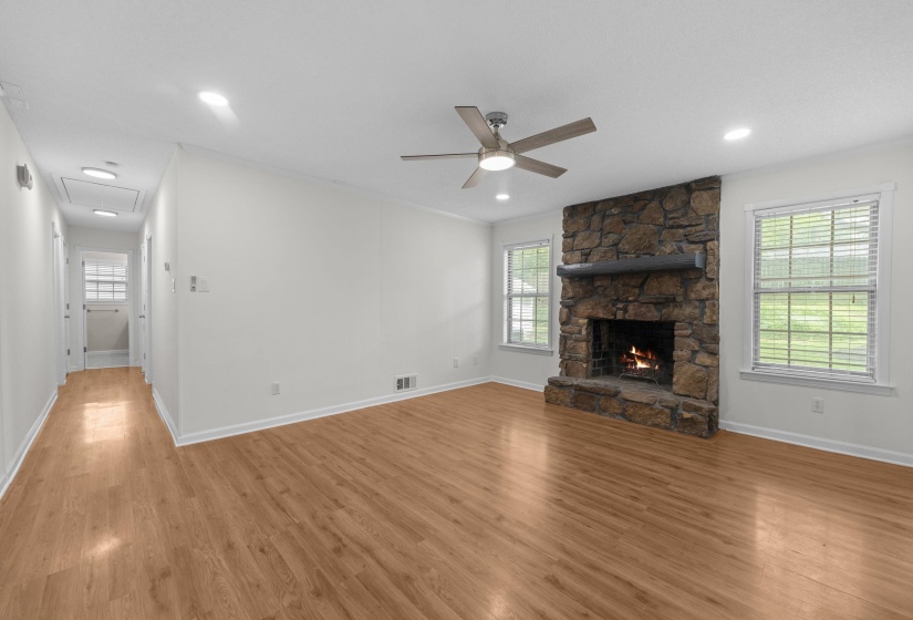 499 DUSCOE ST, Collierville, Tennessee 38017-2407, 4 Bedrooms Bedrooms, 7 Rooms Rooms,2 BathroomsBathrooms,Residential,For Sale,DUSCOE,10222818
