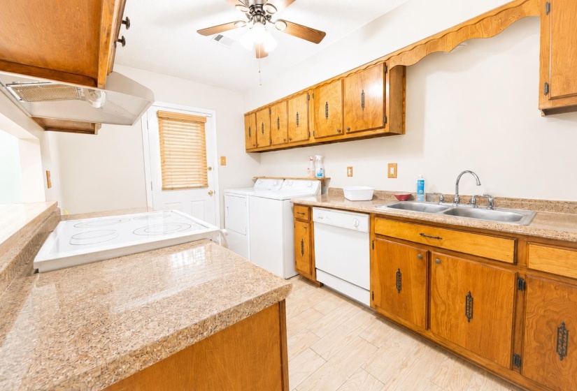 668 SAGAMORE CV, Memphis, Tennessee 38127, 3 Bedroom Bedrooms, 3 Room Rooms,2 BathroomBathrooms,Residential,For Sale,SAGAMORE,0,10222828