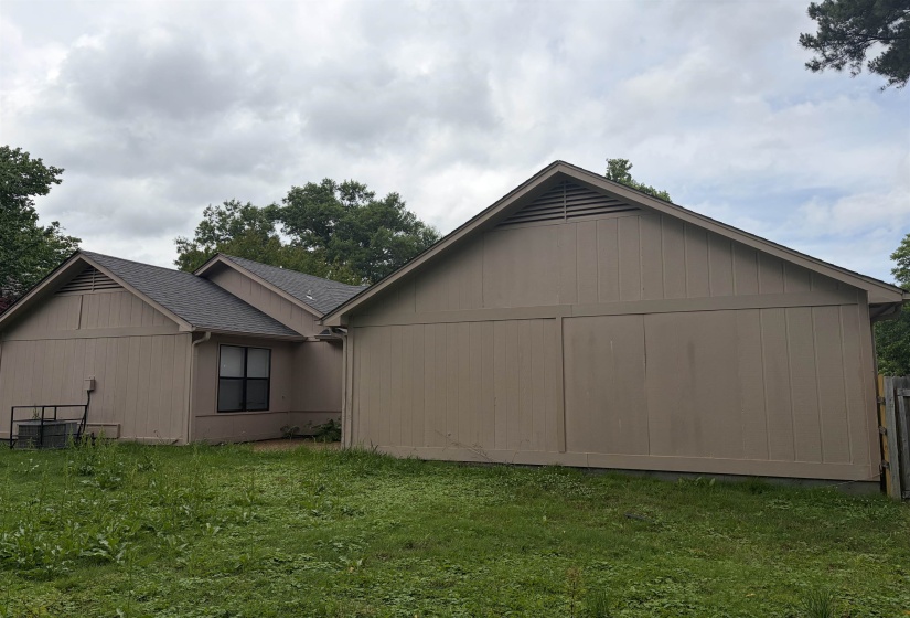 6793 CORAL HILL DR, Bartlett, Tennessee 38135, 4 Bedroom Bedrooms, 7 Room Rooms,2 BathroomBathrooms,Residential,For Sale,CORAL HILL,0,10222832