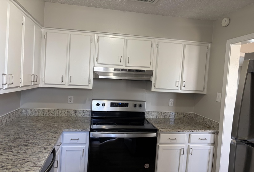 6793 CORAL HILL DR, Bartlett, Tennessee 38135, 4 Bedroom Bedrooms, 7 Room Rooms,2 BathroomBathrooms,Residential,For Sale,CORAL HILL,0,10222832