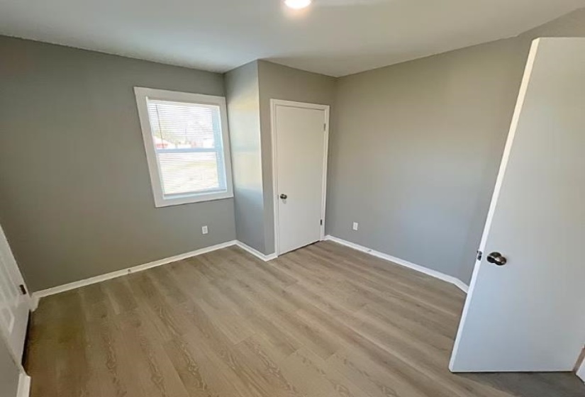 1410 LYCEUM RD, Memphis, Tennessee 38106, 4 Bedroom Bedrooms, 7 Room Rooms,2 BathroomBathrooms,Residential,For Sale,LYCEUM,0,10220369