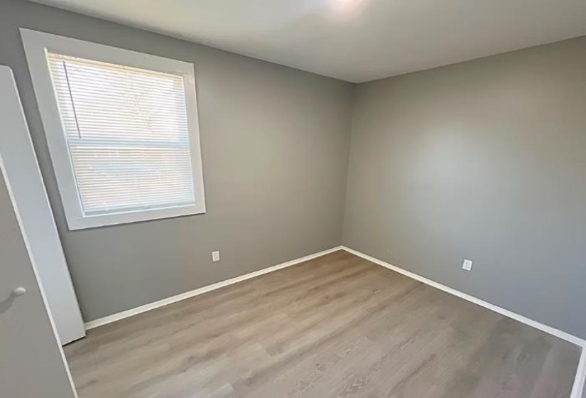 1410 LYCEUM RD, Memphis, Tennessee 38106, 4 Bedroom Bedrooms, 7 Room Rooms,2 BathroomBathrooms,Residential,For Sale,LYCEUM,0,10220369