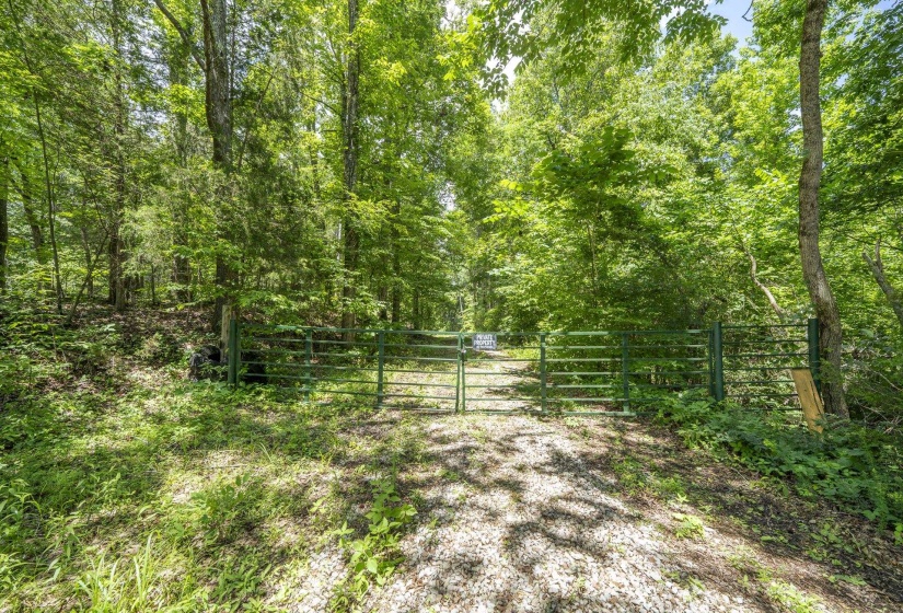 904 CAPOOTH RD, Ramer, Tennessee 38367, ,Land,For Sale,CAPOOTH,10222861