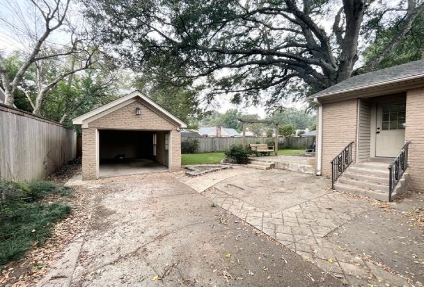 309 FERNWAY CV, Memphis, Tennessee 38117, 3 Bedrooms Bedrooms, 6 Rooms Rooms,2 BathroomsBathrooms,Rental Properties,For Sale,FERNWAY,10222854