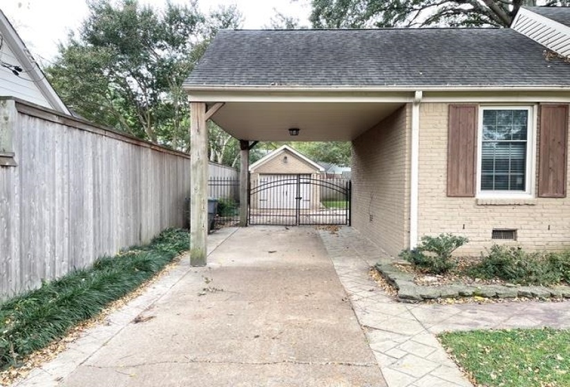 309 FERNWAY CV, Memphis, Tennessee 38117, 3 Bedrooms Bedrooms, 6 Rooms Rooms,2 BathroomsBathrooms,Rental Properties,For Sale,FERNWAY,10222854