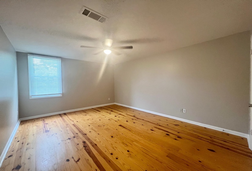 1925 AUTOBAHN DR, Germantown, Tennessee 38139, 2 Bedrooms Bedrooms, 6 Rooms Rooms,1.1 BathroomsBathrooms,Rental Properties,For Sale,AUTOBAHN,10222856