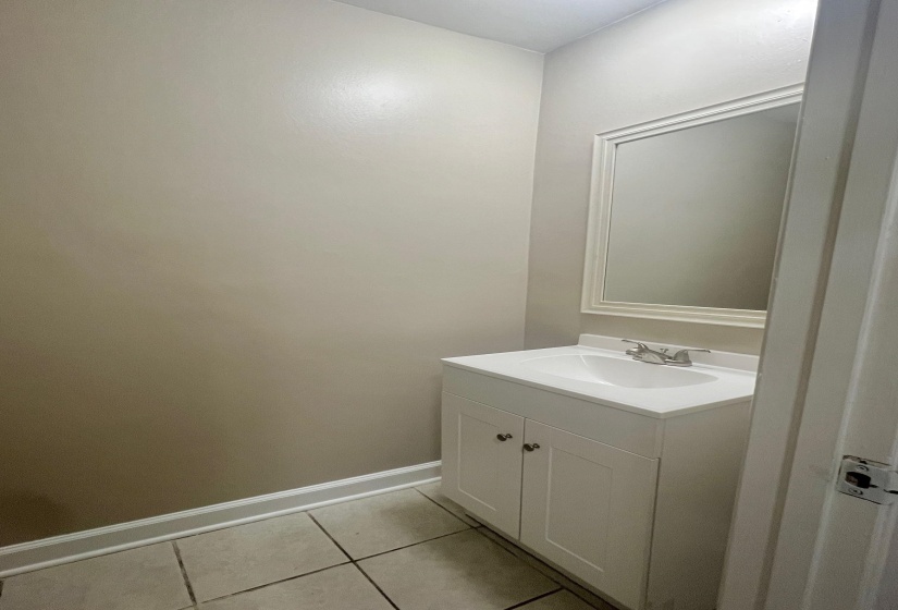 1925 AUTOBAHN DR, Germantown, Tennessee 38139, 2 Bedrooms Bedrooms, 6 Rooms Rooms,1.1 BathroomsBathrooms,Rental Properties,For Sale,AUTOBAHN,10222856
