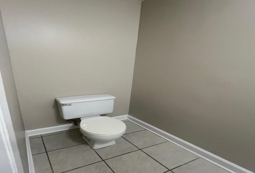 1925 AUTOBAHN DR, Germantown, Tennessee 38139, 2 Bedrooms Bedrooms, 6 Rooms Rooms,1.1 BathroomsBathrooms,Rental Properties,For Sale,AUTOBAHN,10222856