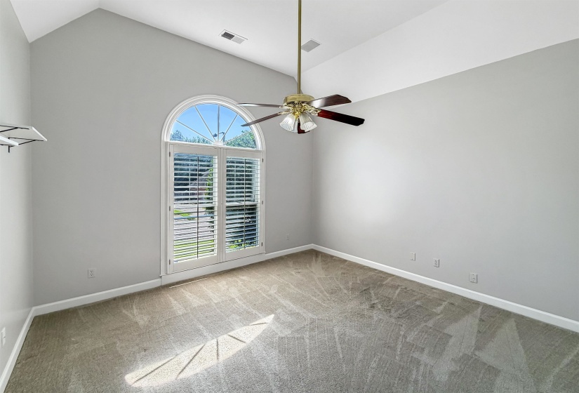 215 LEAF TRAIL CT, Memphis, Tennessee 38018, 4 Bedroom Bedrooms, 8 Room Rooms,3 BathroomBathrooms,Residential,For Sale,LEAF TRAIL,0,10222840