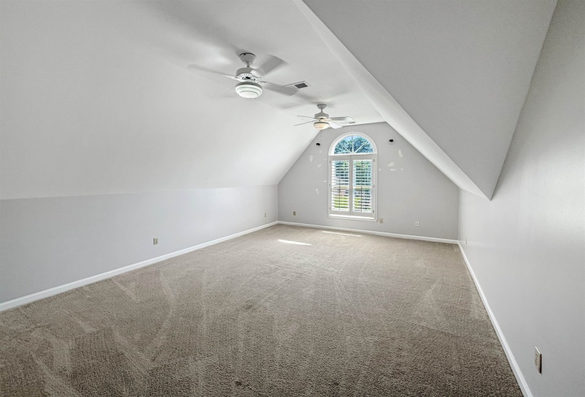 215 LEAF TRAIL CT, Memphis, Tennessee 38018, 4 Bedroom Bedrooms, 8 Room Rooms,3 BathroomBathrooms,Residential,For Sale,LEAF TRAIL,0,10222840
