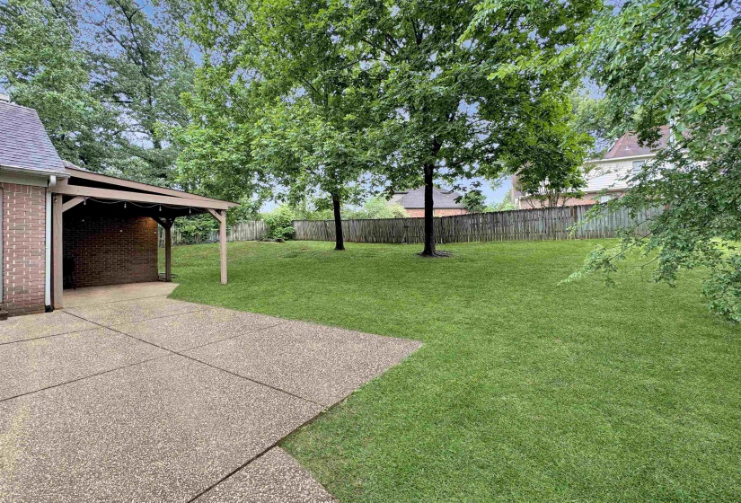 215 LEAF TRAIL CT, Memphis, Tennessee 38018, 4 Bedroom Bedrooms, 8 Room Rooms,3 BathroomBathrooms,Residential,For Sale,LEAF TRAIL,0,10222840