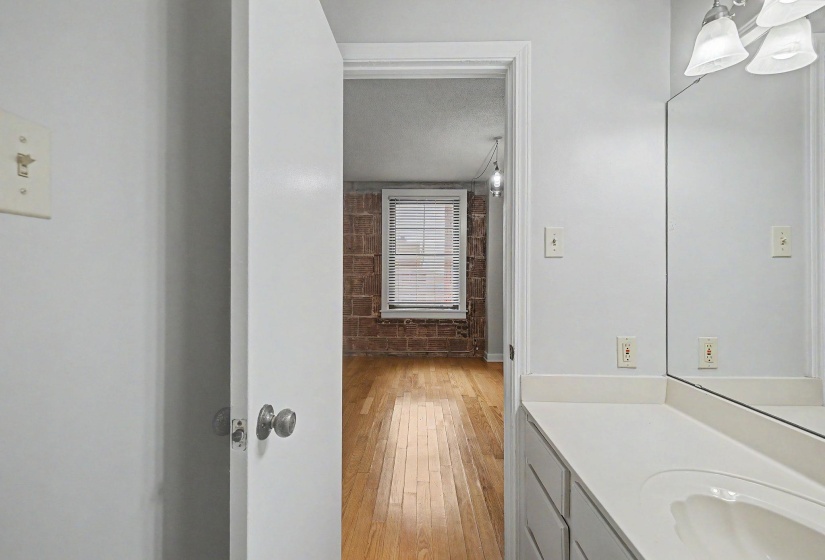 109 MAIN ST, Memphis, Tennessee 38103, 1 Bedroom Bedrooms, 2 Rooms Rooms,1 BathroomBathrooms,Residential,For Sale,MAIN,10222846