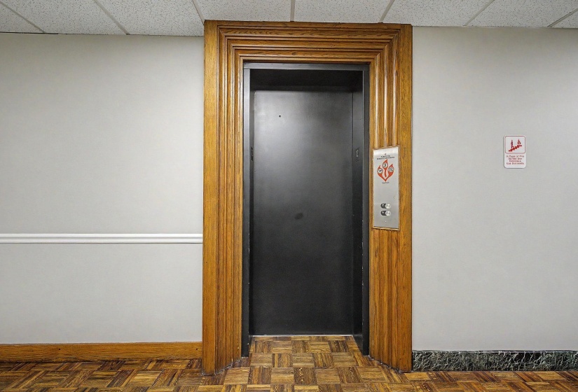 109 MAIN ST, Memphis, Tennessee 38103, 1 Bedroom Bedrooms, 2 Rooms Rooms,1 BathroomBathrooms,Residential,For Sale,MAIN,10222846