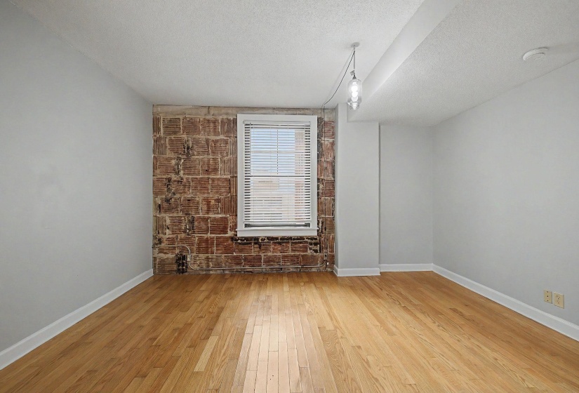 109 MAIN ST, Memphis, Tennessee 38103, 1 Bedroom Bedrooms, 2 Rooms Rooms,1 BathroomBathrooms,Residential,For Sale,MAIN,10222846