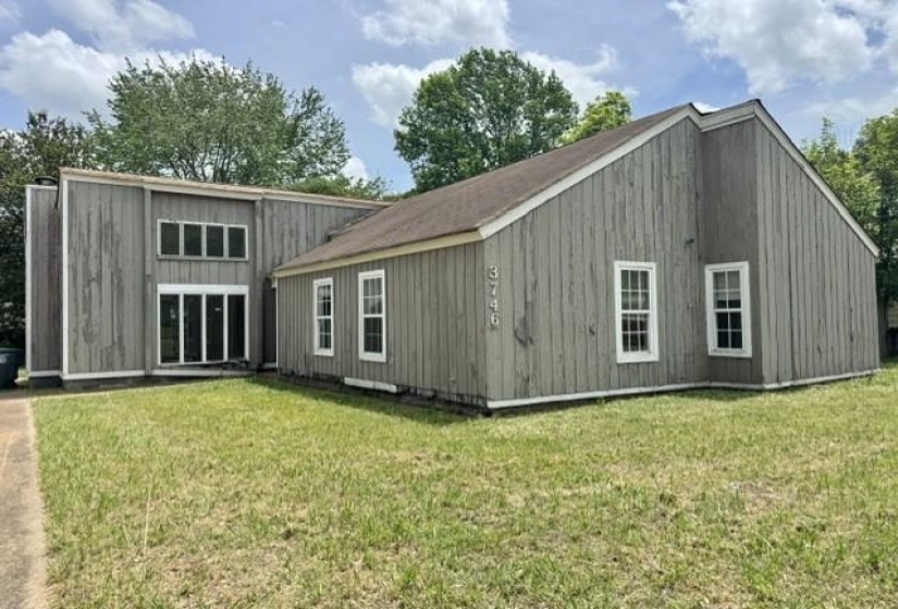 3746 CLARKE RD, Memphis, Tennessee 38115, 3 Bedroom Bedrooms, 6 Room Rooms,2 BathroomBathrooms,Residential,For Sale,CLARKE,0,10222847