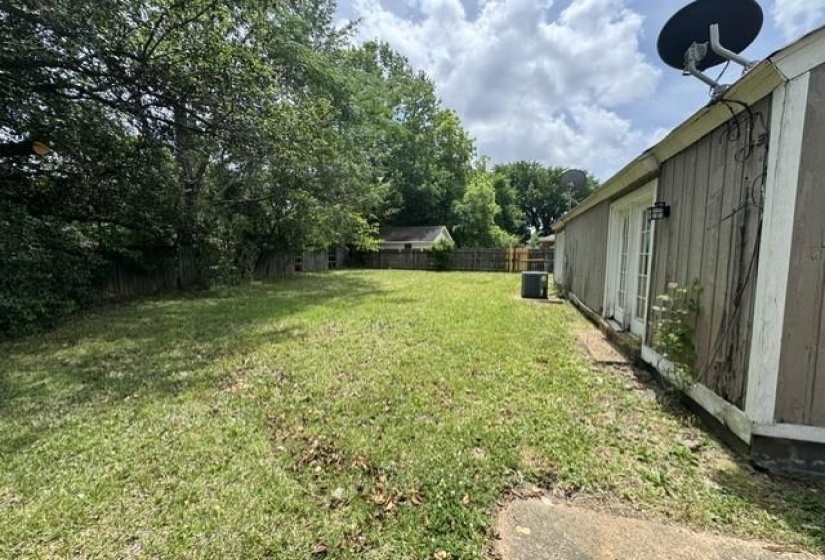 3746 CLARKE RD, Memphis, Tennessee 38115, 3 Bedroom Bedrooms, 6 Room Rooms,2 BathroomBathrooms,Residential,For Sale,CLARKE,0,10222847