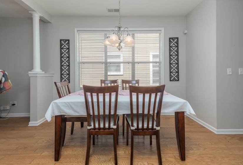 194 ISLAND BLUFF DR, Memphis, Tennessee 38103, 3 Bedrooms Bedrooms, 6 Rooms Rooms,3.1 BathroomsBathrooms,Residential,For Sale,ISLAND BLUFF,10222848