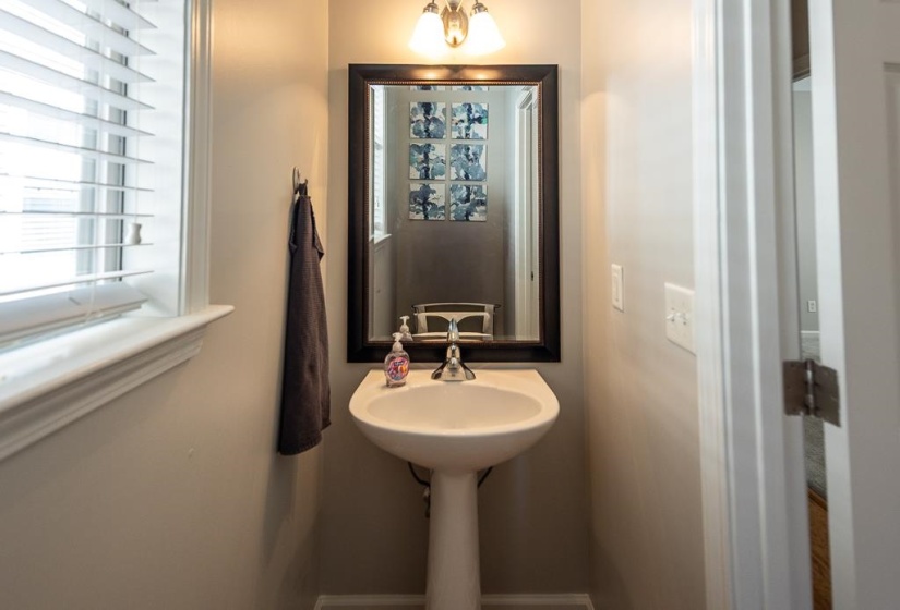 194 ISLAND BLUFF DR, Memphis, Tennessee 38103, 3 Bedrooms Bedrooms, 6 Rooms Rooms,3.1 BathroomsBathrooms,Residential,For Sale,ISLAND BLUFF,10222848